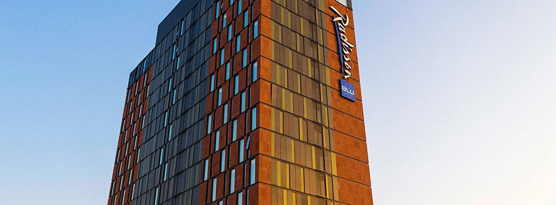 1350x500px-Radisson-Blue-Niger-D.jpg